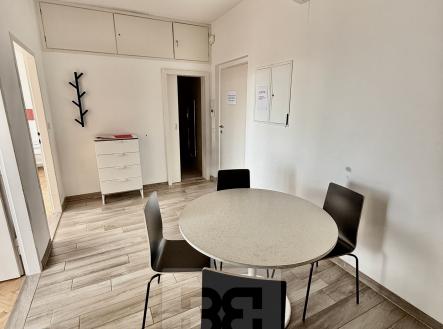 Pronájem bytu, 2+1, 58 m²