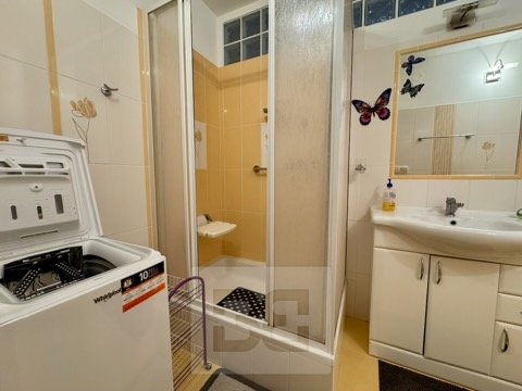 A3567008-19A9-42A5-B4A8-89DE7525DAF6_4_5005_c