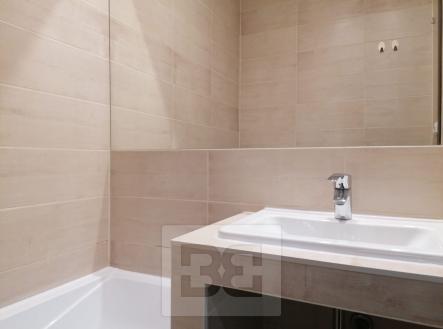 Pronájem bytu, 1+1, 40 m²