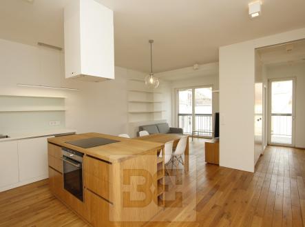 Pronájem bytu, 3+kk, 90 m²