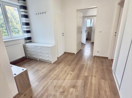 Pronájem bytu, 3+1, 120 m²