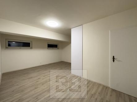 Pronájem bytu, 2+kk, 39 m²