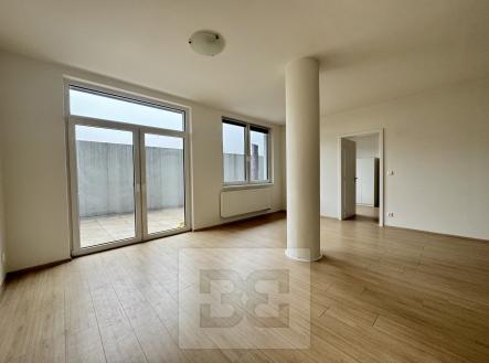 Pronájem bytu, 3+kk, 85 m²