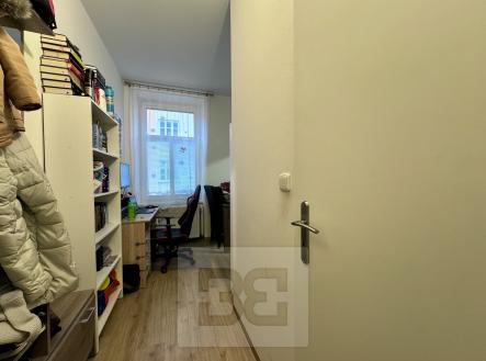 Pronájem bytu, 2+kk, 42 m²