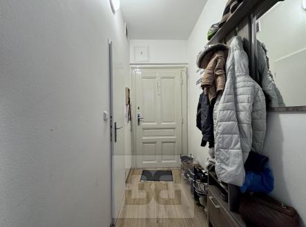 Pronájem bytu, 2+kk, 42 m²