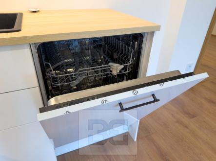 Pronájem bytu, 2+kk, 66 m²