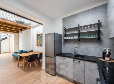 Pronájem bytu, 2+kk, 60 m²