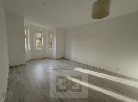 Pronájem bytu, 2+1, 53 m² obrázek