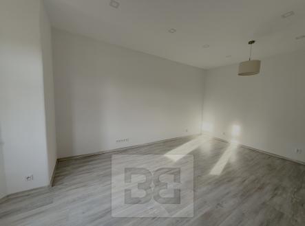 Pronájem bytu, 2+1, 53 m²