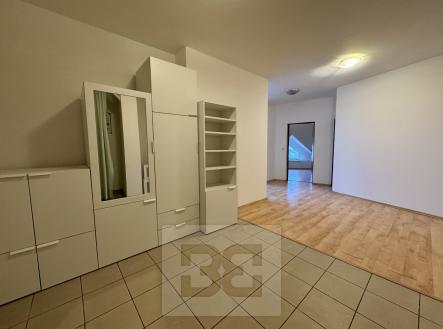 Pronájem bytu, 4+kk, 120 m²