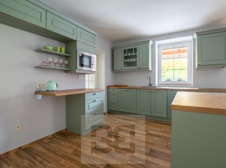 Pronájem domu/vily, 140 m²