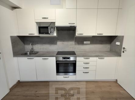 Pronájem bytu, 3+1, 120 m²