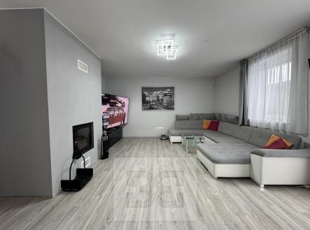 Pronájem domu/vily, 123 m²