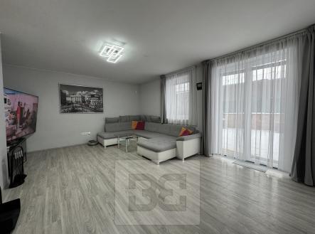 Pronájem domu/vily, 123 m²