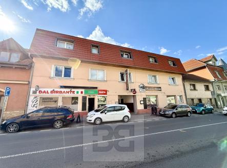 Prodej nájemního domu, 657 m²