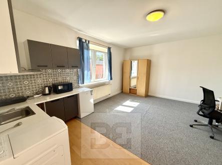 Prodej nájemního domu, 657 m²