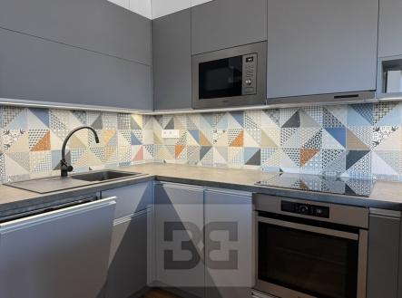 Pronájem bytu, 3+kk, 82 m²