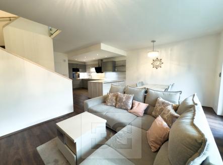 Pronájem domu/vily, 102 m²