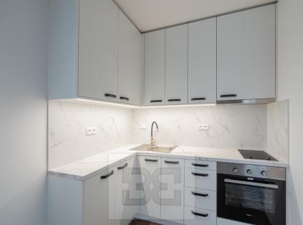 Pronájem bytu, 1+kk, 31 m²