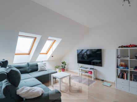 Pronájem bytu, 2+kk, 81 m²
