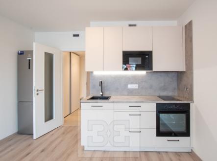 Pronájem bytu, 1+kk, 32 m²