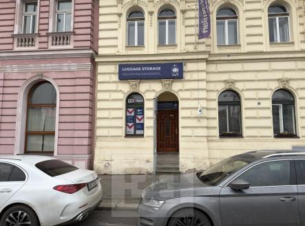 Pronájem kanceláře, 76 m²