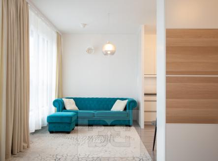 Pronájem bytu, 1+kk, 44 m²