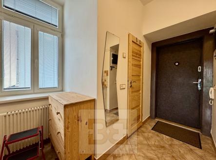 Pronájem bytu, 1+1, 34 m²