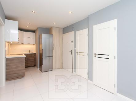 Pronájem bytu, 2+1, 60 m²