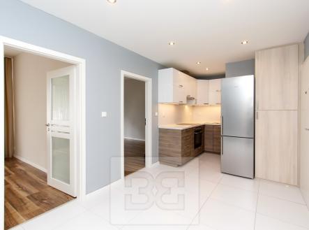 Pronájem bytu, 2+1, 60 m²