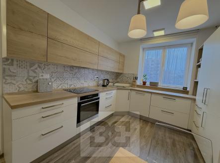 Pronájem bytu, 2+1, 70 m²