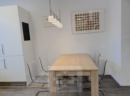 Pronájem bytu, 2+1, 70 m²