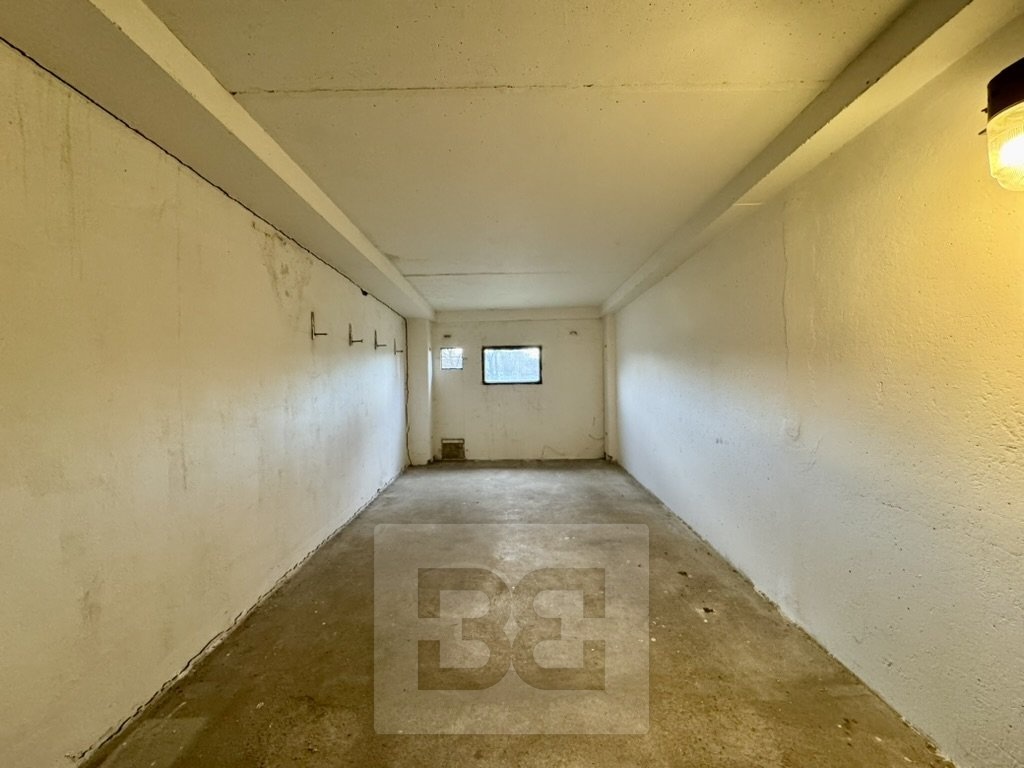 FA508FEF-FD65-4250-9BB7-C4114C265172_1_105_c