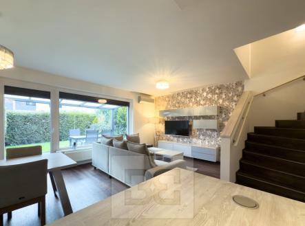 Pronájem domu/vily, 102 m²