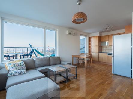 Pronájem bytu, 3+kk, 130 m²