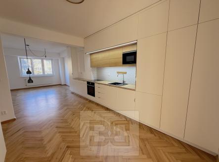 Pronájem bytu, 3+kk, 72 m²