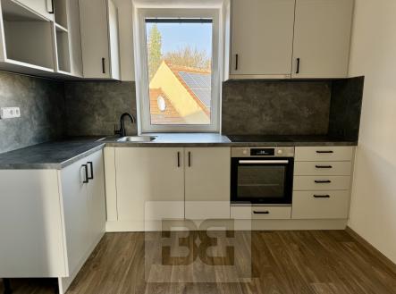 Pronájem bytu, 2+kk, 50 m²