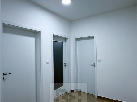 Pronájem bytu, 2+kk, 58 m²