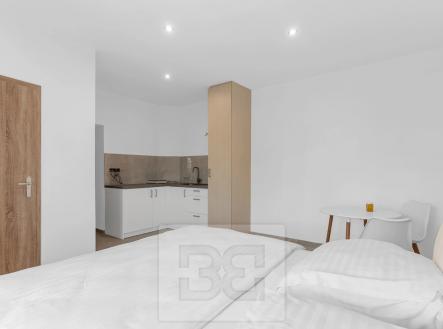 Pronájem bytu, 1+kk, 23 m²