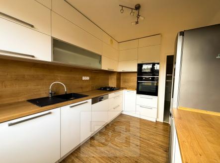 Pronájem bytu, 3+1, 77 m²