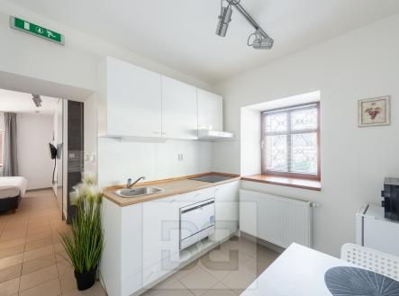 Pronájem bytu, 1+1, 27 m²