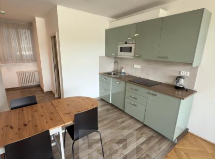 Pronájem bytu, 3+1, 82 m²