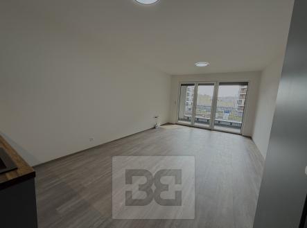 Pronájem bytu, 1+kk, 37 m²