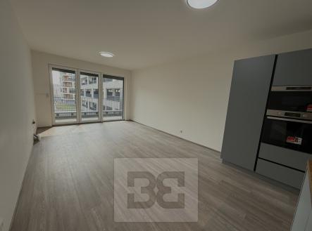 Pronájem bytu, 1+kk, 37 m²