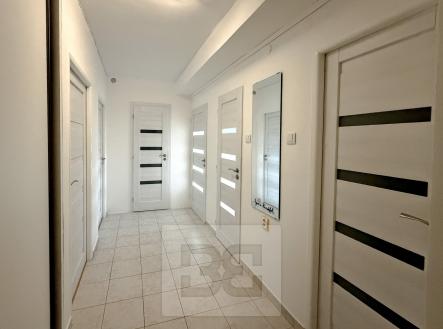 Pronájem bytu, 3+1, 77 m²