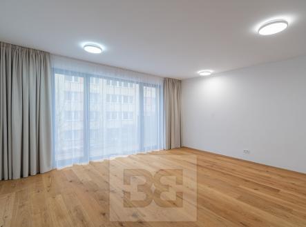 Pronájem bytu, 1+kk, 43 m²