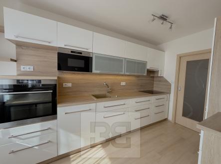 Pronájem bytu, 3+kk, 78 m²
