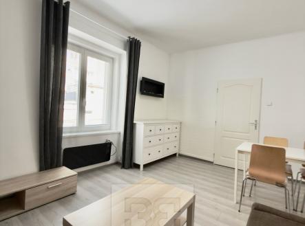 Pronájem bytu, 2+1, 43 m²