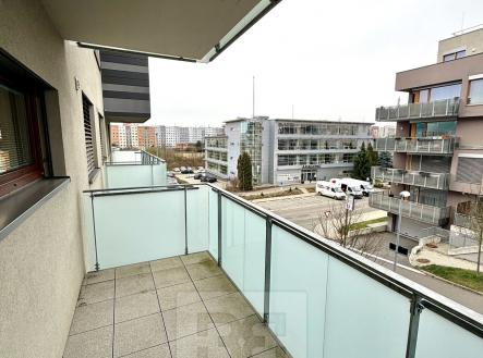 Pronájem bytu, 2+kk, 64 m²