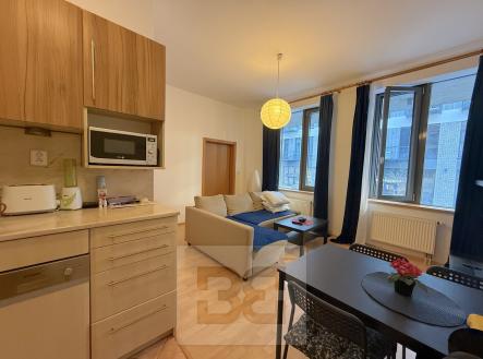 Pronájem bytu, 2+kk, 44 m²